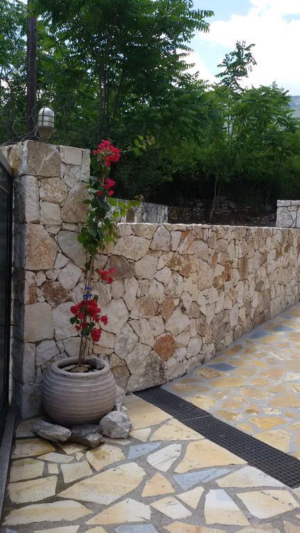 Superb Villa With Private Pool Peaceful Location 萨米 外观 照片